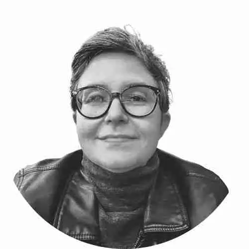 Sobre Mim - Tatiana Santos 1 Tati perfil bw